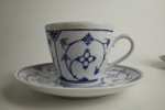 Kahla kaffekoppar med fat – Kobaltunterglasur – GDR – 8 par