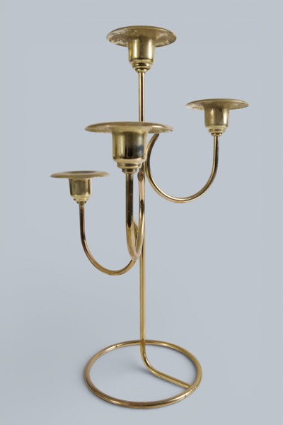 LJUSSTAKE, MÄSSING, 4 LJUS, 1900-TALETS MITT