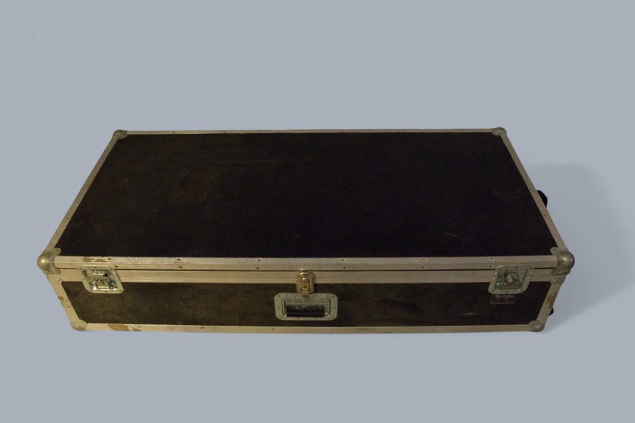 TRANSPORTLÅDA / FLIGHTCASE – ALUMINIUM & TRÄ –
