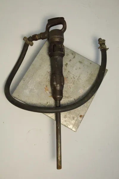 PNEUMATISK STAMPHAMMARE / TRYCKLUFTSHAMMARE, INDUSTRIMODELL
