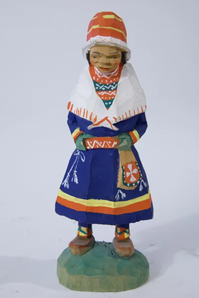 SKULPTUR, trä, samekvinna, Georg Jonsson, 1900-tal. Funäsdalen.