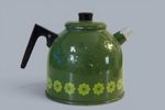 Ovanlig retro kaffepanna i grön emalj med blomdekor, 1960-/70-tal
