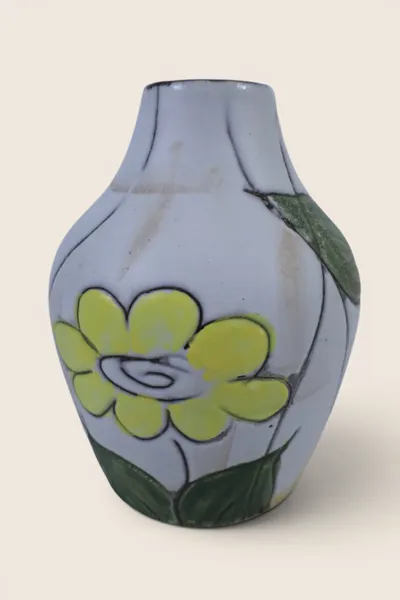 A. MANNIER, VALLAURIS – handmålad vas i glaserat lergods, Frankrike, 1950/60-tal