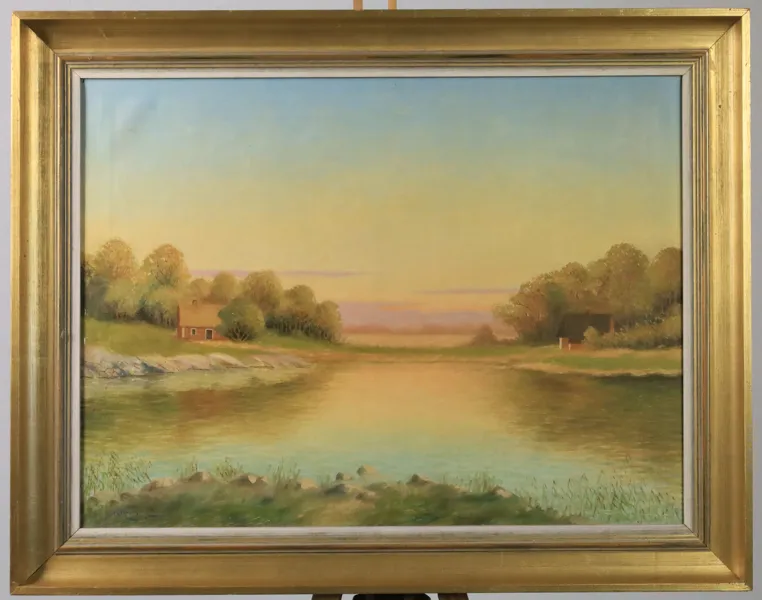 REINHARD ARNESEN (Norge, 1867–1936)
Solnedgång vid sjö
Olja på duk. Signerad "R. Arnesen"