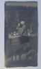 SVERIGE/TYSKLAND – HENRY B. GOODWIN, IDA GOODWIN VID UTOMHUSKÖK I SKOGSMILJÖ, VINTAGEFOTOGRAFI, TIDIGT 1900-TAL