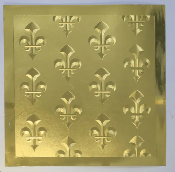 FLEUR-DE-LIS, DEKORATIV RELIEF I METALLFOLIE, 1900-TAL