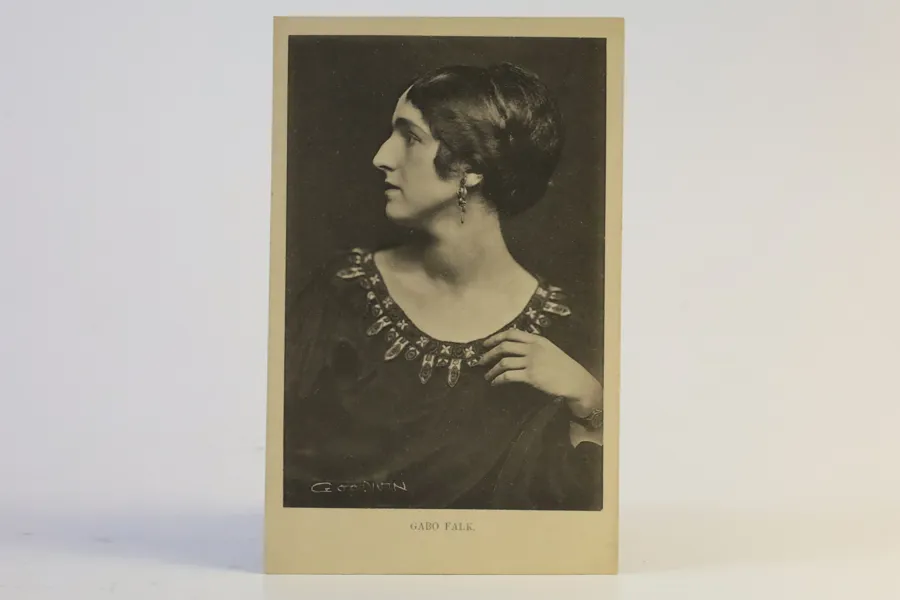 ENRY B GOODWIN. GABO FALK PORTRÄTT.